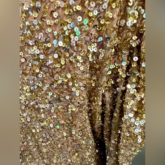 NWT MAC DUGGAL 5510 Gold Sequined Maxi Gown size 18 - Picture 6 of 8